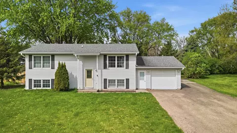 309 8th Ave NW, Waseca, MN 56093