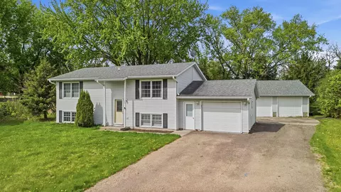 309 8th Ave NW, Waseca, MN 56093