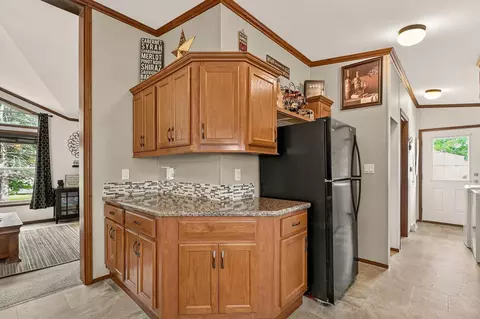 Kitchen - 405 N Pleasant Ave, Spring Valley, MN 55975 photo 4 of 4