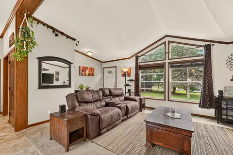 Living - 405 N Pleasant Ave, Spring Valley, MN 55975 photo 3 of 3