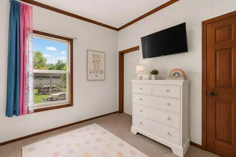 Bedroom - 405 N Pleasant Ave, Spring Valley, MN 55975 photo 3 of 4