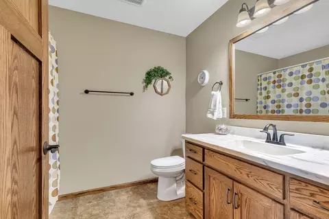 Bath - 153 Glenview Loop, Saint Cloud, MN 56303 photo 2 of 2
