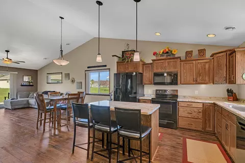 Kitchen - 153 Glenview Loop, Saint Cloud, MN 56303 photo 3 of 3