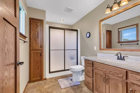 Bath - 153 Glenview Loop, Saint Cloud, MN 56303 photo 1 of 2
