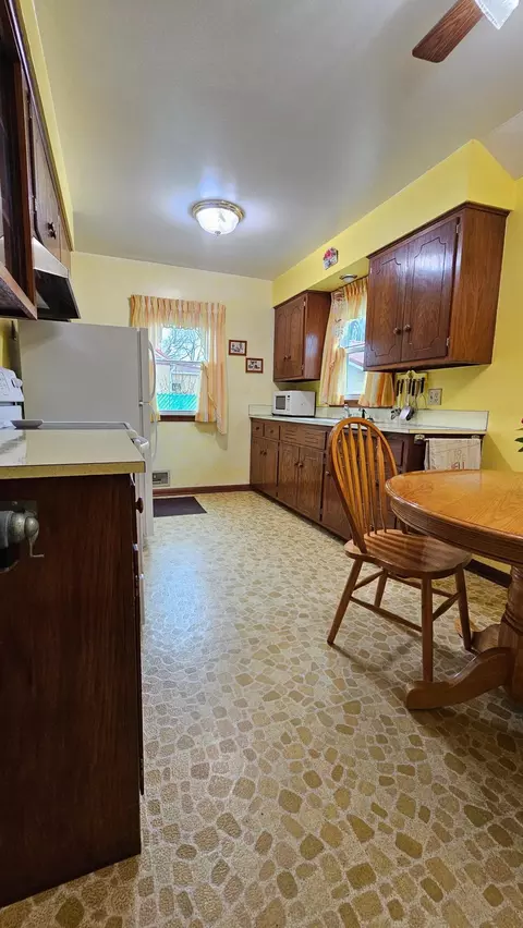 Kitchen - 339 28th Ave N, Saint Cloud, MN 56303 photo 2 of 4