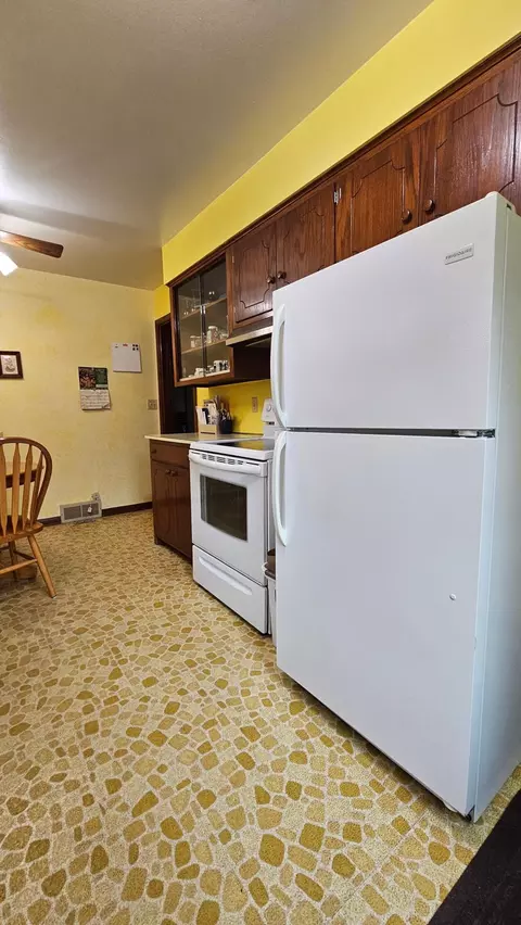 Kitchen - 339 28th Ave N, Saint Cloud, MN 56303 photo 1 of 4
