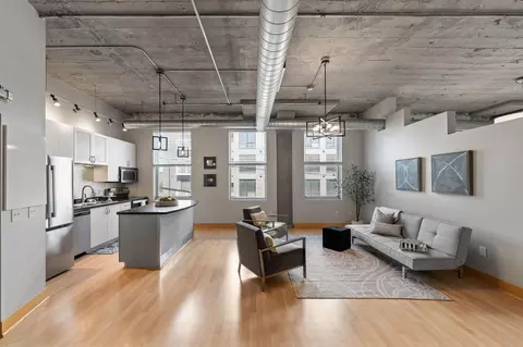 918 3rd St N #207, Minneapolis, MN 55401