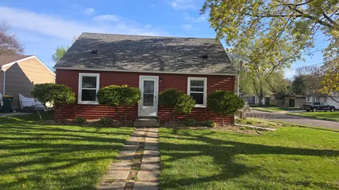 1302 W Clark St, Albert Lea, MN 56007