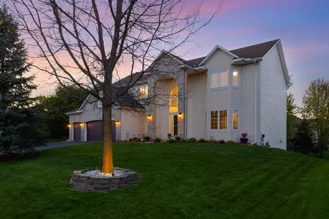 9724 Geisler Rd, Eden Prairie, MN 55347