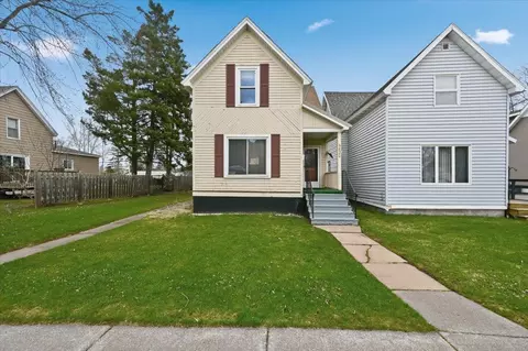 5820 John Ave, Superior, WI 54880