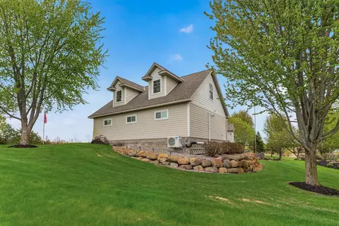 Exterior - 4895 Eagle Ridge Rd, Independence, MN 55357 photo 4 of 12