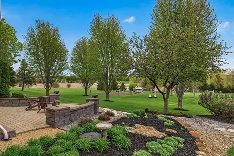Exterior - 4895 Eagle Ridge Rd, Independence, MN 55357 photo 7 of 12