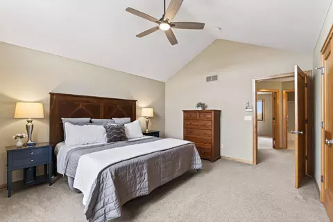 Bedroom - 4895 Eagle Ridge Rd, Independence, MN 55357 photo 2 of 4