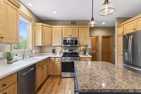 Kitchen - 4895 Eagle Ridge Rd, Independence, MN 55357 photo 5 of 5