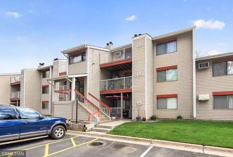 400 Shelard Pkwy #203, Saint Louis Park, MN 55426
