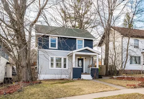1515 N 9th Ave E, Duluth, MN 55805