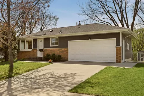 820 26th St NW, Rochester, MN 55901