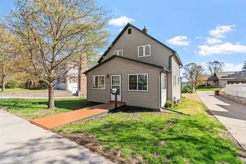 1026 Summit Ave, South Saint Paul, MN 55075