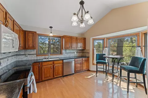 Kitchen - 1407 Rebecca Ln, Eagan, MN 55122 photo 1 of 3
