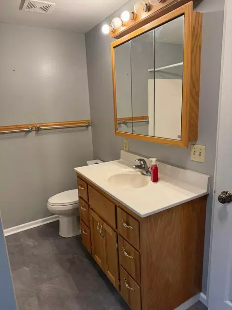 605 Division St W, Faribault, MN 55021 photo 6