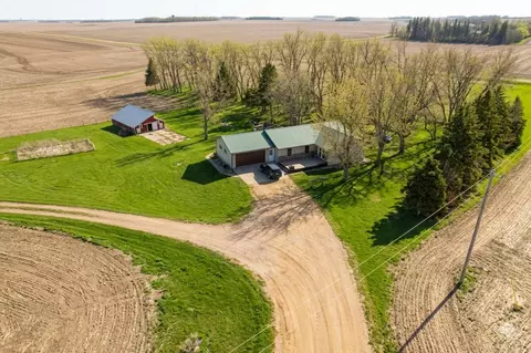 1110 110th Ave, Hadley, MN 56151
