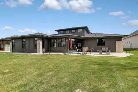 Exterior - 2137 Tamarack Dr, Saint Cloud, MN 56301 photo 2 of 10
