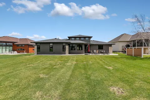 Exterior - 2137 Tamarack Dr, Saint Cloud, MN 56301 photo 3 of 10