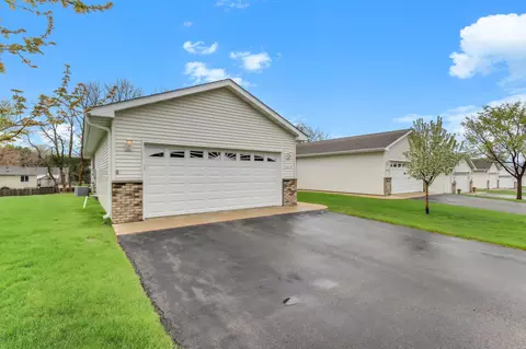 264 Cedar Cove Ln, Owatonna, MN 55060