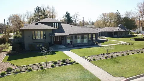 1300 Kilian Blvd SE, Saint Cloud, MN 56304