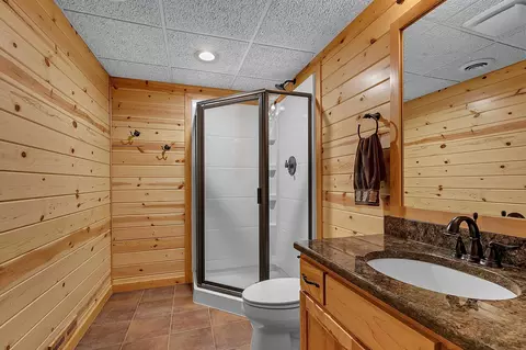 Bath - 22546 182nd Ave, Cold Spring, MN 56320 photo 7 of 7