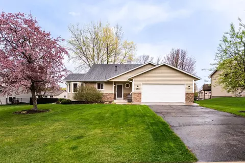 8352 168th St W, Lakeville, MN 55044