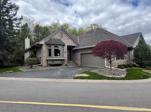 655 Waycliffe Dr N, Wayzata, MN 55391