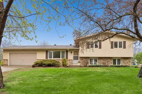 8224 Toledo Ave N, Brooklyn Park, MN 55443