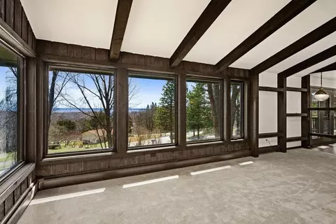 Living - 2207 Heather Ave, Duluth, MN 55803 photo 3 of 8