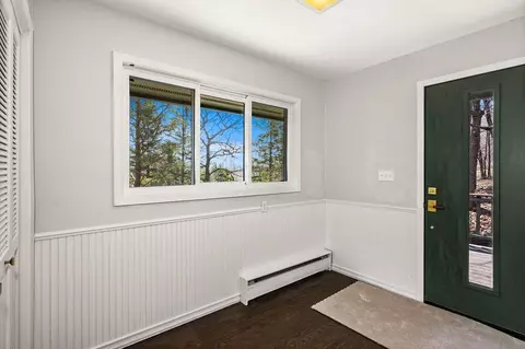 Entry Way - 2207 Heather Ave, Duluth, MN 55803 photo 4 of 4