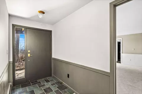 Entry Way - 2207 Heather Ave, Duluth, MN 55803 photo 3 of 4