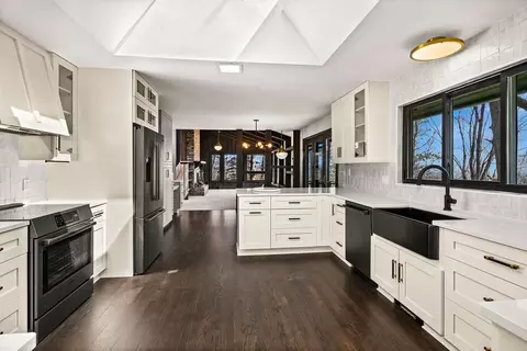 Kitchen - 2207 Heather Ave, Duluth, MN 55803 photo 5 of 7