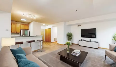 660 N 2nd St #301, Minneapolis, MN 55401