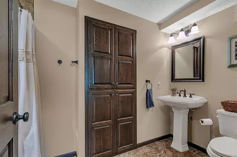 Bath - 409 12th St N, Cold Spring, MN 56320 photo 4 of 5