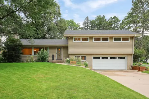 2451 Holton St, Roseville, MN 55113