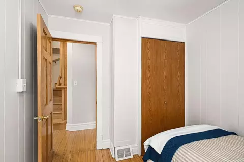 Bedroom - 3206 Minnesota Ave, Duluth, MN 55802 photo 5 of 7