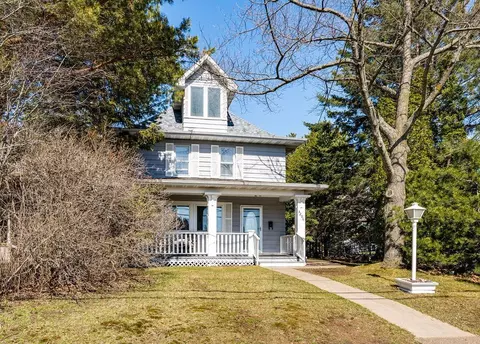 Exterior - 3206 Minnesota Ave, Duluth, MN 55802 photo 2 of 7