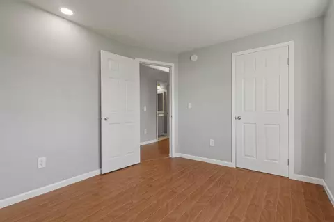 Bedroom - 561 12th St SW, Faribault, MN 55021 photo 5 of 6