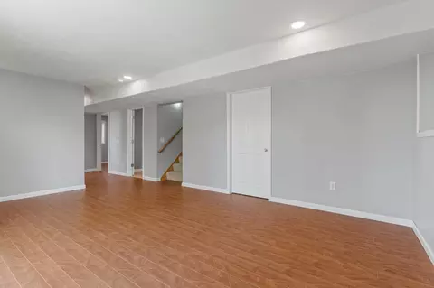 Living - 561 12th St SW, Faribault, MN 55021 photo 5 of 7