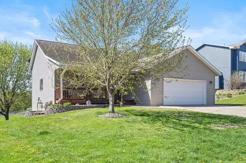 Exterior - 561 12th St SW, Faribault, MN 55021 photo 2 of 7