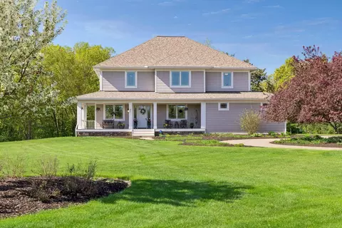 4854 Linden Trl N, Lake Elmo, MN 55042