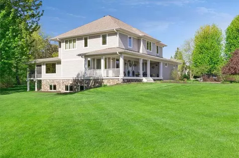 4854 Linden Trl N, Lake Elmo, MN 55042