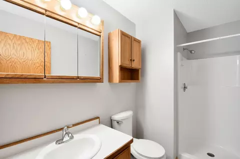 Bath - 3301 30 Ave S, Fargo, ND 58103 photo 1 of 4