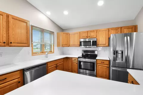 Kitchen - 3301 30 Ave S, Fargo, ND 58103 photo 4 of 5