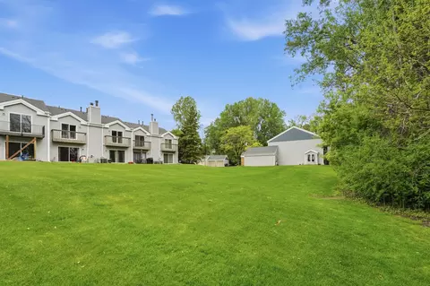 Exterior - 3040 Shields Dr #104, Eagan, MN 55121 photo 3 of 4